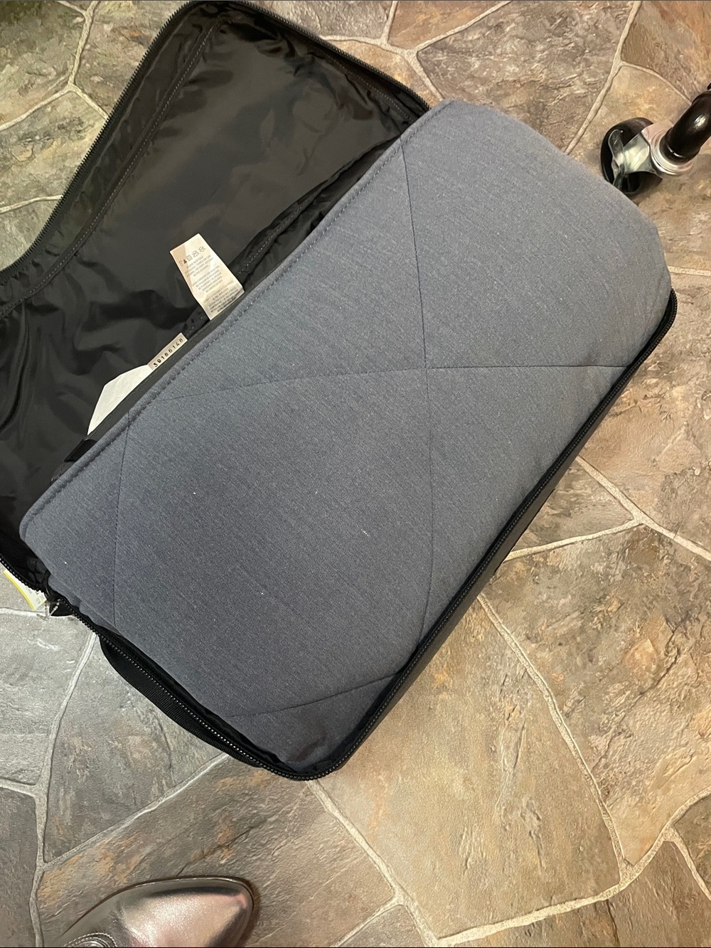 Yeti lowlands blanket - Picture 4 of 4